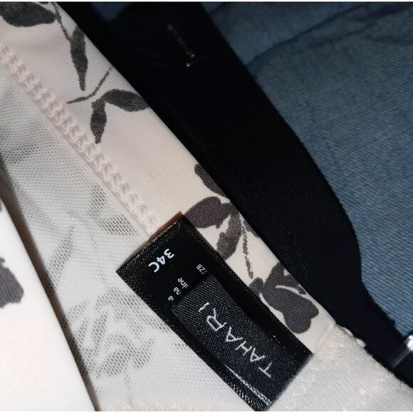 one black Tahari bra - Picture 4 of 6